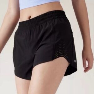 Athleta New Hustle 3" Black Running Shorts in Black Size XL NWT